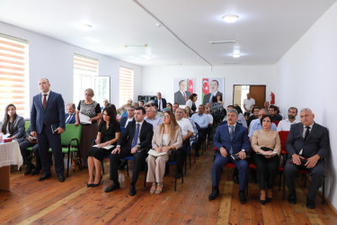 Avqustun 27-də Suraxanı Rayon İcra Hakimiyyətinin başçısı Adil Əliyev Zığ qəsəbəsində yerləşən 317 saylı tam orta məktəbdə sakinlərlə səyyar görüş keçirib