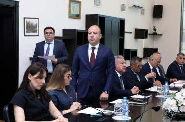 İyunun 1-də Suraxanı Rayon İcra Hakimiyyətinin başçısı Adil Əliyev Rayon İcra Hakimiyyətində növbəti vətəndaş qəbulu keçirib