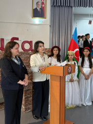 21 Fevral – Beynəlxalq Ana dili günü münasibətilə Suraxanı rayonu, 226 nömrəli tam orta məktəbdə “Ana dilim, varlığım” adlı ədəbi-bədii gecə keçirilib