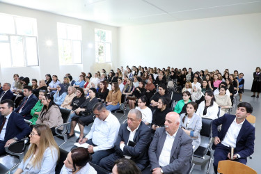 Mayın 13-də Suraxanı Rayon İcra Hakimiyyətinin başçısı Adil Əliyev tərəfindən Bülbülə qəsəbəsində yerləşən 226 nömrəli tam orta məktəbdə vətəndaşlarla növbəti səyyar qəbul keçirilib