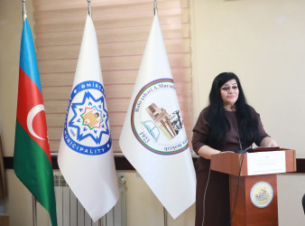 Martın 5-də Suraxanı Rayon İcra Hakimiyyətinin təşəbbüsü, Əmircan Bələdiyyəsində “Gender məsələləri və məişət zorakılığı ilə mübarizəyə dair komissiya”nın və A.Muradov adına 84 saylı tam orta ümumtəhsil məktəbinin birgə təşkilatçılığı ilə “Emosiyaların idarə edilməsi və aqressiyanın qarşısının alınması” adlı tədbir təşkil olunub