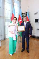 İyunun 17-də Suraxanı Rayon İcra Hakimiyyətinin təşkilatçılığı ilə 17 İyun – Tibb İşçilərinin Peşə Bayramı Günü münasibətilə tədbir keçirilib.