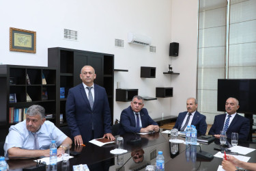 İyulun 20-də Suraxanı Rayon İcra Hakimiyyətinin başçısı Adil Əliyev Rayon İcra Hakimiyyətində növbəti vətəndaş qəbulu keçirib