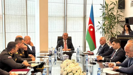 Suraxanı Rayon İcra Hakimiyyətində sahibkarlar və investorlarla görüş keçirilib