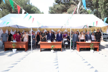 Rayon İcra Hakimiyyətinin baçşısı Adil Əliyev “Son zəng” münasibətilə məzunları təbrik edib