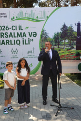 “Şəhərsalma və Memarlıq İli” çərçivəsində Suraxanı Rayon İcra Hakimiyyəti tərəfindən rayon ərazisində həyata keçirilən genişmiqyaslı abadlıq-quruculuq tədbirləri davam edərək Yeni Suraxanı qəsəbəsində də əsaslı yenidənqurma işləri aparılıb
