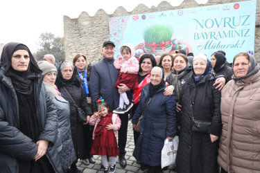 Baharın gəlişinin carçısı olan Novruz bayramı Suraxanı rayonunda böyük izdihamla qeyd olunub. Martın 17-də “Atəşgah məbədi” Dövlət Tarix-Memarlıq Qoruğunda Suraxanı Rayon İcra Hakimiyyətinin təşkilatçılığı ilə “Şəhərsalma və Memarlıq İli” çərçivəsində “Baharın memarlıq izi” adlı Novruz Festivalı keçirilib