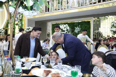 Suraxanı Rayon İcra Hakimiyyətinin və "Autizm fərqlilikdir" İctimai Birliyinin birgə təşkilatçılığı ilə Autizm aylığı çərçivəsində Aura şadlıq sarayında xüsusi qayğıya ehtiyacı olan uşaqlar üçün tədbir təşkil olunub