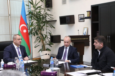 Fevralın 16-da Suraxanı Rayon İcra Hakimiyyətinin başçısı Adil Əliyev Rayon İcra Hakimiyyətində növbəti vətəndaş qəbulu keçirib