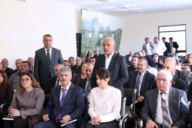 Suraxanı Rayon İcra Hakimiyyətinin başçısı Adil Əliyevin vətəndaşlarla növbəti səyyar görüşü oktyabrın 21-də Zığ qəsəbəsi, Dədə Qorqud yaşayış sahəsində 315, Hövsan qəsəbəsində isə 118 saylı tam orta ümumtəhsil məktəblərində keçirilib
