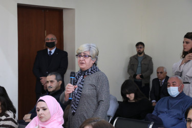 Yanvarın 7-də Suraxanı Rayon İcra Hakimiyyətinin başçısı Adil Əliyev B.Qulamoğlu adına 285 nömrəli tam orta ümumtəhsil məktəbdə Qaraçuxur qəsəbə sakinləri ilə görüşüb