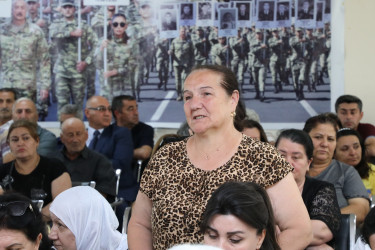 İyulun 2-də Suraxanı Rayon İcra Hakimiyyətinin başçısı Adil Əliyevin  növbəti səyyar görüşü  Qaraçuxur qəsəbəsində keçirildi