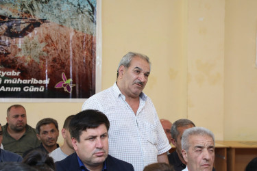 Suraxanı Rayon İcra Hakimiyyətinin başçısı Adil Əliyevin vətəndaşlarla növbəti səyyar görüşü iyunun 23-də Hövsan qəsəbəsində yerləşən 280 saylı tam orta ümumtəhsil məktəbində keçirilib
