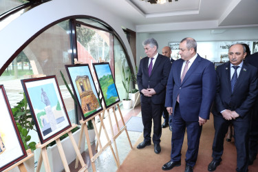 Bakı Şəhəri üzrə Təhsil İdarəsi və Suraxanı Rayon İcra Hakimiyyəti tərəfindən ümumi təhsil müəssisələrinin XI sinif şagirdlərinin iştirakı ilə Heydər Əliyev irsinin öyrədilməsi dərslərinə həsr olunmuş “Naxçıvan– Diyarım mənim” adlı tədbir keçirilib