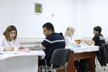 Aprelin 14-də Səhiyyə Nazirliyi Respublika Qan Bankının təşəbbüsü, Suraxanı Rayon İcra Hakimiyyəti və Suraxanı Tibb Mərkəzinin birgə təşkilatçılığı ilə növbəti dəfə könüllü qanvermə aksiyası keçirilib