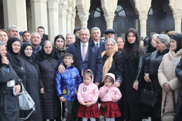 Baharın gəlişinin carçısı olan Novruz bayramı Suraxanı rayonunda böyük izdihamla qeyd olunub. Martın 17-də “Atəşgah məbədi” Dövlət Tarix-Memarlıq Qoruğunda Suraxanı Rayon İcra Hakimiyyətinin təşkilatçılığı ilə “Şəhərsalma və Memarlıq İli” çərçivəsində “Baharın memarlıq izi” adlı Novruz Festivalı keçirilib