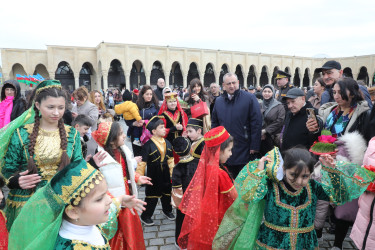 Baharın gəlişinin carçısı olan Novruz bayramı Suraxanı rayonunda böyük izdihamla qeyd olunub. Martın 17-də “Atəşgah məbədi” Dövlət Tarix-Memarlıq Qoruğunda Suraxanı Rayon İcra Hakimiyyətinin təşkilatçılığı ilə “Şəhərsalma və Memarlıq İli” çərçivəsində “Baharın memarlıq izi” adlı Novruz Festivalı keçirilib
