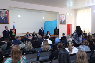 Sentyabrın 17-də Suraxanı Rayon İcra Hakimiyyətinin başçısı Adil Əliyev Yeni Suraxanı qəsəbəsində yerləşən 89 saylı tam orta məktəbdə sakinlərlə səyyar görüş keçirib