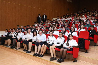 Suraxanıda “Heydər Əliyev və Azərbaycan tarixi” referat-yazı müsabiqəsinin rayon mərhələsinin yekunlarına həsr olunmuş elmi-praktik konfrans keçirilib