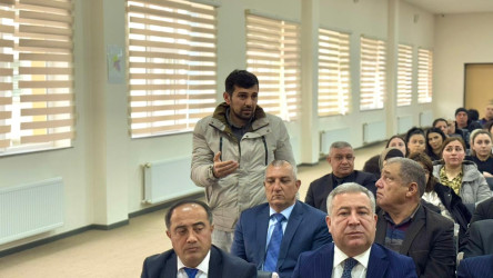 Suraxanı Rayon İcra Hakimiyyətinin başçısı Adil Əliyevin vətəndaşlarla növbəti səyyar görüşü fevralın 24-də Hövsan qəsəbəsi, 172 saylı tam orta ümumtəhsil məktəbində keçirilib