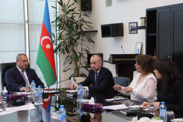 Martın 2-də Suraxanı Rayon İcra Hakimiyyətinin başçısı Adil Əliyev Rayon İcra Hakimiyyətində növbəti vətəndaş qəbulu keçirib