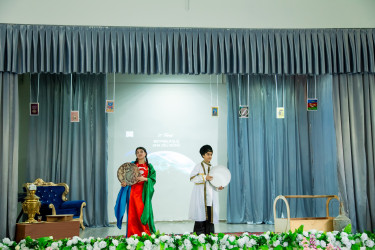 21 Fevral – Beynəlxalq Ana dili günü münasibətilə Suraxanı rayonu, 226 nömrəli tam orta məktəbdə “Ana dilim, varlığım” adlı ədəbi-bədii gecə keçirilib