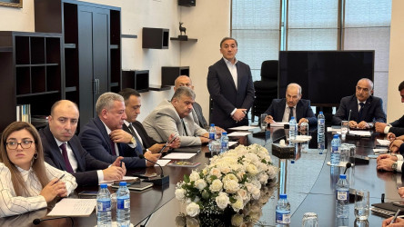 Sentyabrın 15-də Suraxanı Rayon İcra Hakimiyyətinin başçısı Adil Əliyev Rayon İcra Hakimiyyətində növbəti vətəndaş qəbulu keçirib