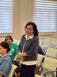 Avqustun 28-də Suraxanı Rayon İcra Hakimiyyətinin başçısı Adil Əliyev Əmircan qəsəbəsində yerləşən 154 saylı tam orta məktəbdə sakinlərlə səyyar görüş keçirib