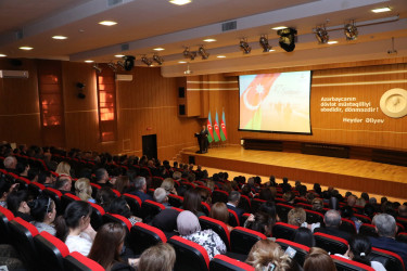 Suraxanı Rayon İcra Hakimiyyətinin təşkilatçılığı ilə 27 sentyabr Anım Günü münasibətilə tədbir keçirilib