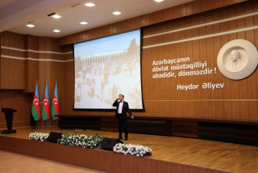 Suraxanıda Ulu Öndərin anadan olmasının 103-cü ildönümü qeyd edildi