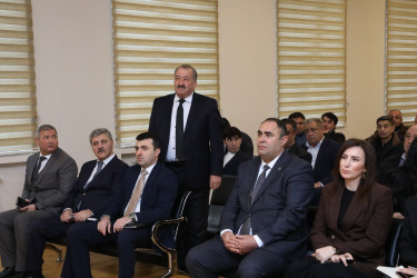 Suraxanı RİH başçısı Adil Əliyev Qaraçuxur qəsəbəsə  sakinləri ilə səyyar görüş keçirib