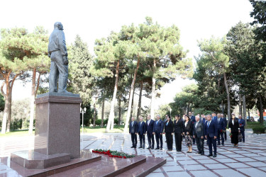 Oktyabrın 15-də Suraxanı Rayon İcra Hakimiyyətində Azərbaycan Respublikasının Prezidenti cənab İlham Əliyevin Yeni Azərbaycan Partiyasının VIII Qurultayındakı nitqindən irəli gələn vəzifələrə  həsr olunmuş müşavirə keçirilib