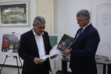 Suraxanıda “Konstitusiya və Suverenlik İli” çərçivəsində Şanlı tariximizin ən şərəfli və qürurverici səhifələrinə həkk olunmuş 8 noyabr – Zəfər gününün 5-ci ildönümü münasibətilə “Zəfər Bayrağına düzlən!” adlı vətənpərvərlik tədbiri keçirilib