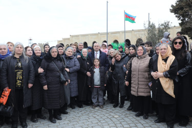 Baharın gəlişinin carçısı olan Novruz bayramı Suraxanı rayonunda böyük izdihamla qeyd olunub. Martın 17-də “Atəşgah məbədi” Dövlət Tarix-Memarlıq Qoruğunda Suraxanı Rayon İcra Hakimiyyətinin təşkilatçılığı ilə “Şəhərsalma və Memarlıq İli” çərçivəsində “Baharın memarlıq izi” adlı Novruz Festivalı keçirilib