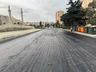 Suraxanı rayonunda abadlıq işləri geniş miqyas alaraq qəsəbələrdə təmir işləri davam etdirilir. Rayonun yol infrastrukturunun yaxşılaşdırılması da əsas prioritet məsələlərdəndir və bu istiqamətdə tədbirlər həyata keçirilir