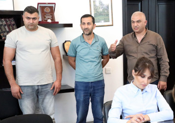 Sentyabrın 28-də Suraxanı Rayon İcra Hakimiyyətinin başçısı Adil Əliyev Rayon İcra Hakimiyyətində növbəti vətəndaş qəbulu keçirib