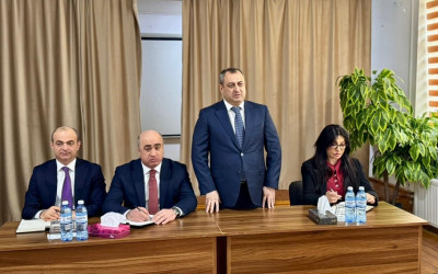 Fevralın 11-də Suraxanı Rayon İcra Hakimiyyətinin başçısı Adil Əliyev Zığ qəsəbəsində sakinlərlə səyyar görüş keçirib