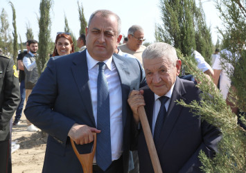 27 Sentyabr – Anım Günü ilə əlaqədar Suraxanı rayonunun Zığ qəsəbəsi, Bahar yaşayış sahəsində ağacəkmə aksiyası və “Qeyd-Sosial Maarifləndirmə” İctimai Birliyinin təşkilatçılığı ilə rəsm sərgisi keçirilib