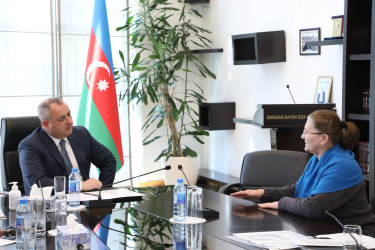 Aprelin 13-də Suraxanı Rayon İcra Hakimiyyətinin başçısı Adil Əliyev Rayon İcra Hakimiyyətində növbəti vətəndaş qəbulu keçirib