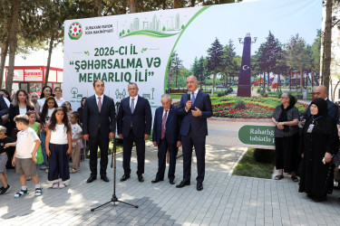 “Şəhərsalma və Memarlıq İli” çərçivəsində Suraxanı Rayon İcra Hakimiyyəti tərəfindən rayon ərazisində həyata keçirilən genişmiqyaslı abadlıq-quruculuq tədbirləri davam edərək Yeni Suraxanı qəsəbəsində də əsaslı yenidənqurma işləri aparılıb