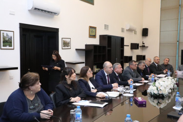 Fevralın 2-də Suraxanı Rayon İcra Hakimiyyətinin başçısı Adil Əliyev Rayon İcra Hakimiyyətində növbəti vətəndaş qəbulu keçirib