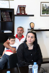 İyunun 8-də Suraxanı Rayon İcra Hakimiyyətinin başçısı Adil Əliyev Rayon İcra Hakimiyyətində növbəti vətəndaş qəbulu keçirib