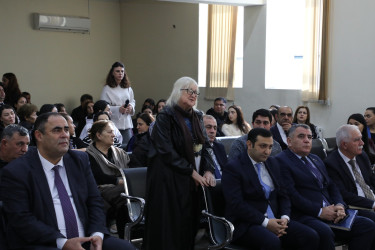 Yanvarın 7-də Suraxanı Rayon İcra Hakimiyyətinin başçısı Adil Əliyev B.Qulamoğlu adına 285 nömrəli tam orta ümumtəhsil məktəbdə Qaraçuxur qəsəbə sakinləri ilə görüşüb