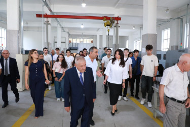 Suraxanı Rayon İcra Hakimiyyətinin təşkilatçılığı ilə “Ahılların təcrübəsi – Gənclərin gələcəyi” adlı layihə çərçivəsində növbəti görüş “Suraxanı maşınqayırma zavodu” ASC-də uzun illər direktor vəzifəsində çalışmış, rayon Ağsaqqallar şurasının sədri Arif Babayev ilə təşkil olunub