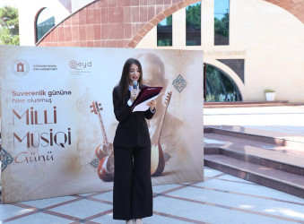 Suraxanı Rayon İcra Hakimiyyətinin və “Qeyd-Sosial Maarifləndirmə” İctimai Birliyinin birgə təşkilatçılığı ilə 20 Sentyabr – Dövlət Suverenliyi Gününə və 18 sentyabr - Milli Musiqi Gününə həsr olunmuş konsert proqramı keçirilib