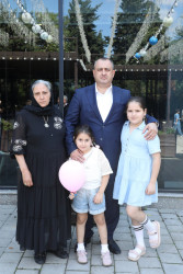 Suraxanı Rayon İcra Hakimiyyətinin təşkilatçılığı ilə 2026–2027-ci tədris ilinin başlanması münasibətilə şəhid övladları ilə görüş keçirilib