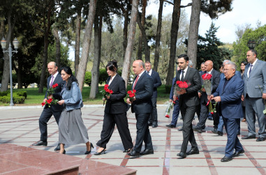 Suraxanı rayonunda “Ümummilli Lider Heydər Əliyev irsi: Dünənin təcrübəsi, bu günün reallığı, sabahın strategiyası ” adlı tədbir keçirilib