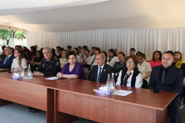 28 May – Müstəqillik Günü münasibətilə Suraxanı rayonunda A.Səfərov adına 114 №-li, D.Məmmədzadə adına 232 №-li və 279 №-li tam orta ümumtəhsil müəssisələrində tədbirlər təşkil olunub.