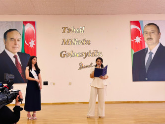 Rayon İcra Hakimiyyətinin baçşısı Adil Əliyev “Son zəng” münasibətilə məzunları təbrik edib