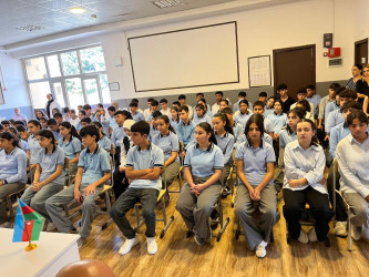 Suraxanı rayonunda "Narkomaniyaya qarşı mübarizə" mövzusunda maarifləndirici tədbirlər Qaraçuxur qəsəbəsində yerləşən 341 №-li və 346 №-li tam orta ümumtəhsil məktəblərində keçirilib